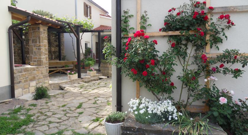Apartma Istra Zora Secovlje Ruang foto